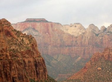 cropped-zion-national-park-with-rainstorm-rolling-in_t20_vKdPml.jpg