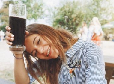 cropped-already-nominated-happy-laughing-woman-with-beer_t20_YE0YWE.jpg