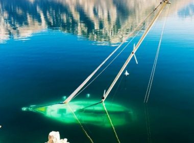 cropped-sunkensailboat.jpg