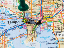 RV driving on map to Tampa RV Show