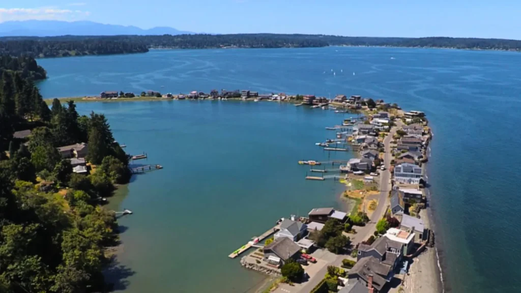 An aerial photo of Bainbridge Island in the summer on a sunny day.